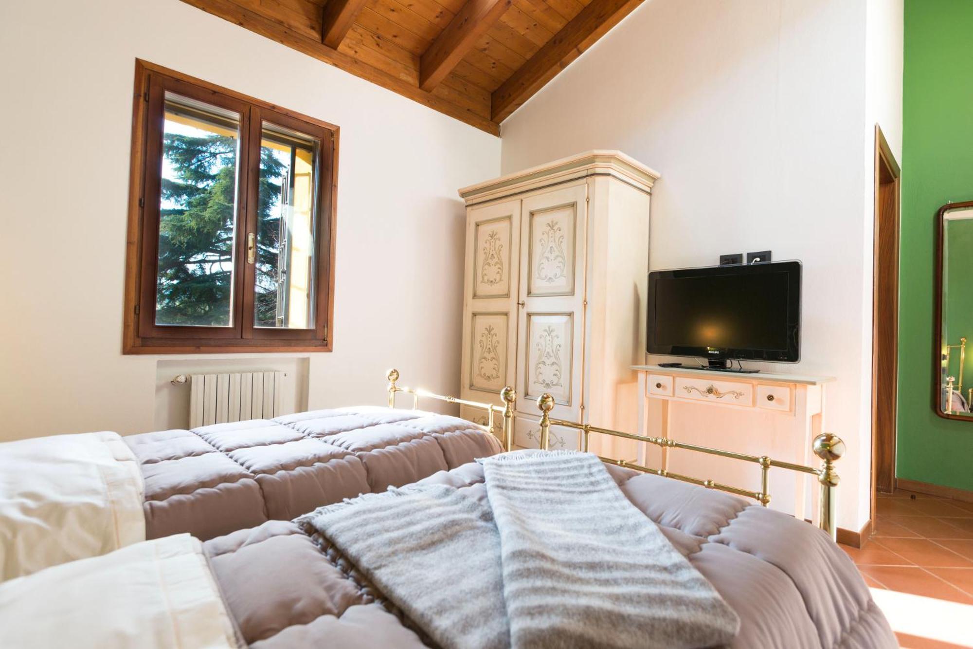 Room&Breakfast La Gramadora Castel San Pietro Terme Luaran gambar