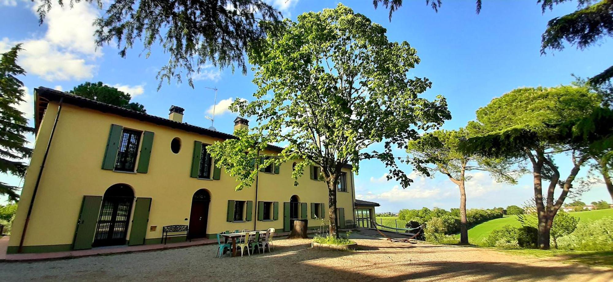 Room&Breakfast La Gramadora Castel San Pietro Terme Luaran gambar